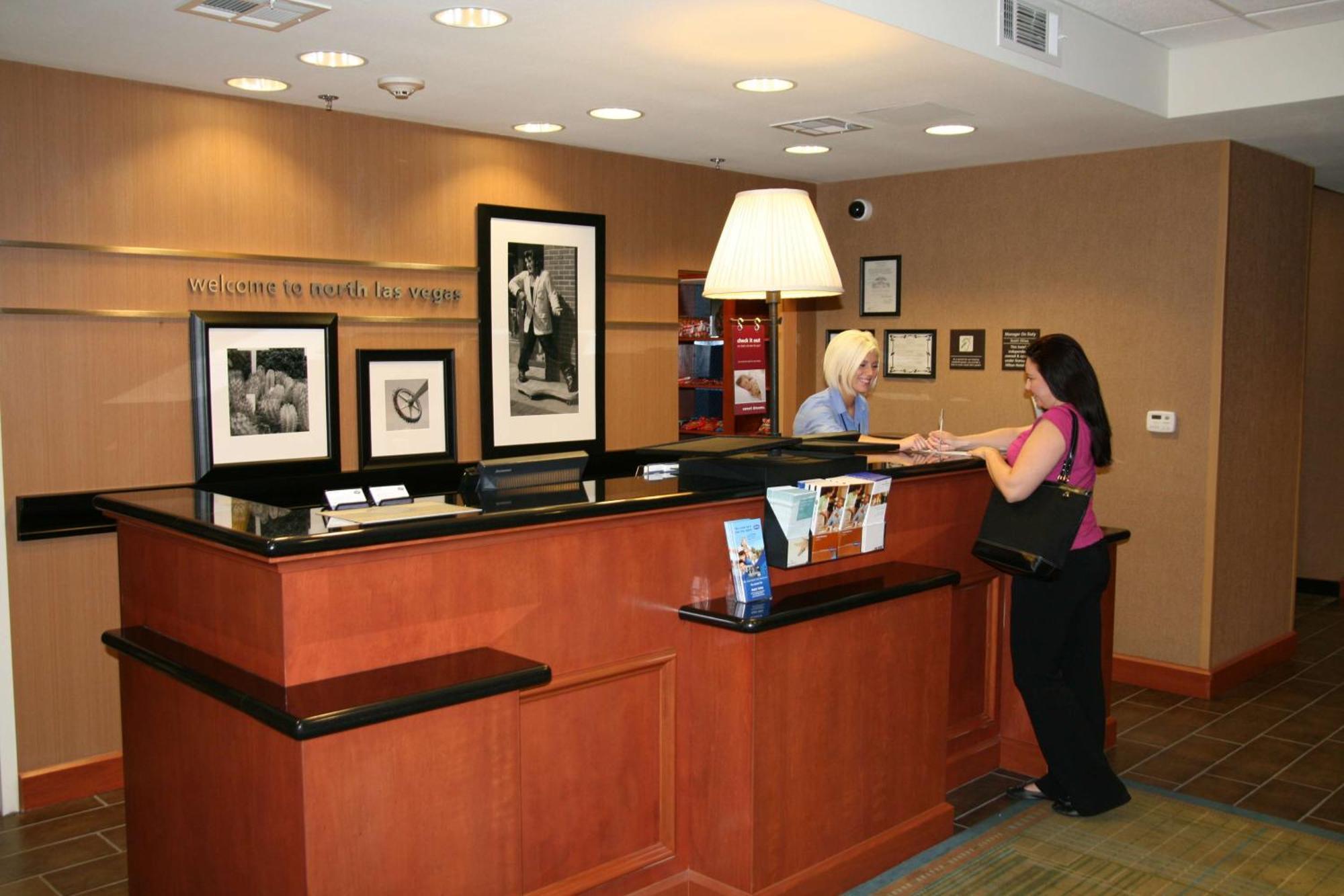 Hampton Inn Las Vegas/North Speedway Εξωτερικό φωτογραφία